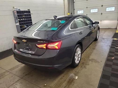 2021 Chevrolet Malibu FWD LT