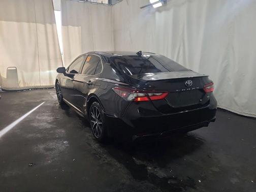 Midnight Black Metallic 2023 Toyota Camry SE