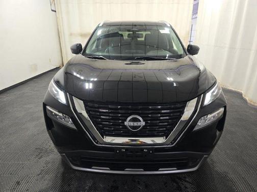 Super Black 2023 Nissan Rogue SL