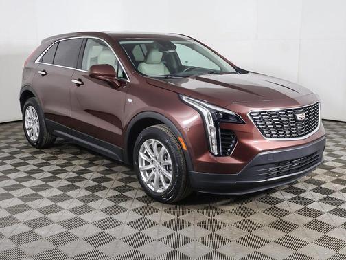 Rosewood Metallic 2023 Cadillac XT4 Luxury