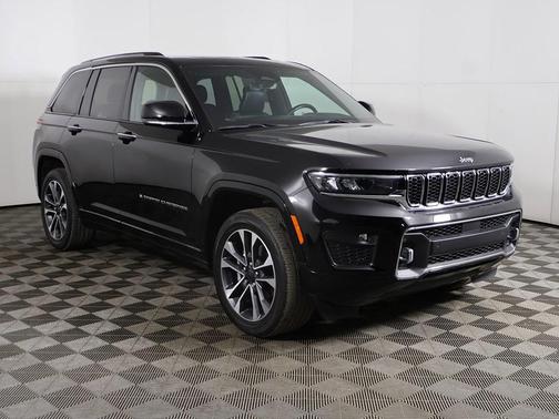 2022 Jeep Grand Cherokee Overland