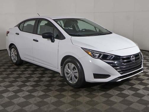2024 Nissan Versa 1.6 S