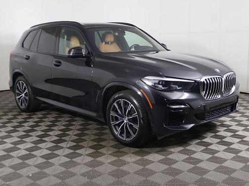 Black 2022 BMW X5 xDrive40i