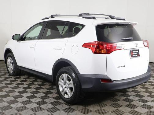 Super White 2013 Toyota RAV4 LE