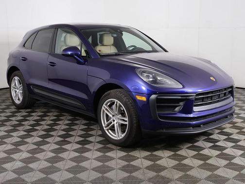 2022 Porsche Macan Base