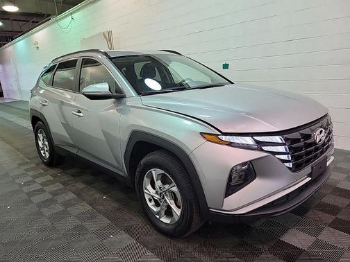 Shimmering Silver 2022 Hyundai TUCSON SEL