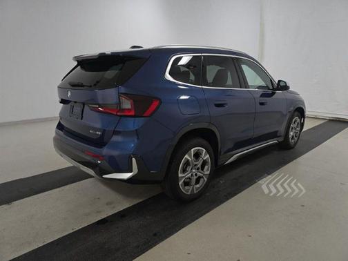 Phytonic Blue Metallic 2024 BMW X1 xDrive28i