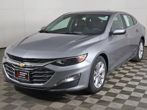 Sterling Gray Metallic 2024 Chevrolet Malibu FWD 1LT