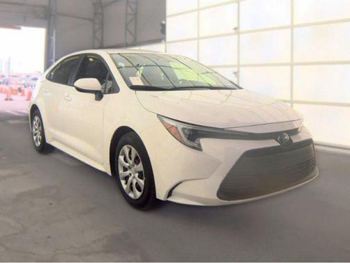 Ice 2024 Toyota Corolla Hybrid LE