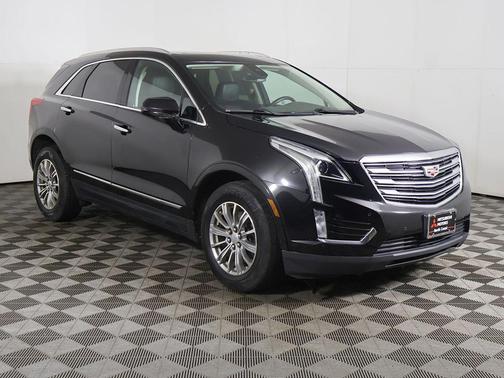 Stellar Black Metallic 2017 Cadillac XT5 Luxury