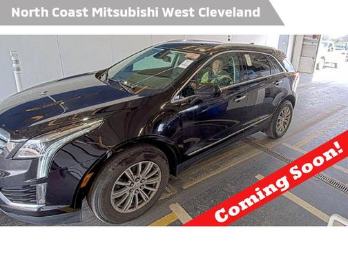 Stellar Black Metallic 2017 Cadillac XT5 Luxury