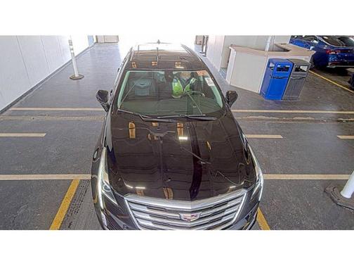 Stellar Black Metallic 2017 Cadillac XT5 Luxury