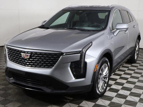 Argent Silver Metallic 2024 Cadillac XT4 Premium Luxury