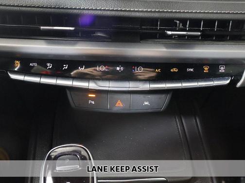 Argent Silver Metallic 2024 Cadillac XT4 Premium Luxury