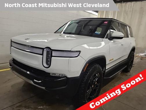 2023 Rivian R1S Adventure