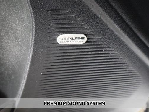 White Knuckle Clearcoat 2023 Dodge Challenger R/T