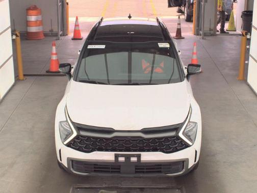 Glacial White Pearl 2023 Kia Sportage S