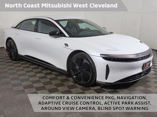Stellar White Metallic 2024 Lucid Air Touring