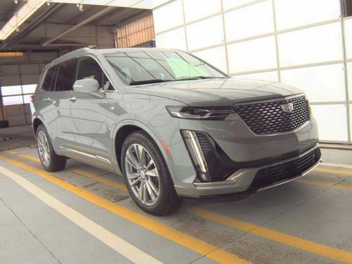 Argent Silver Metallic 2024 Cadillac XT6 Premium Luxury AWD