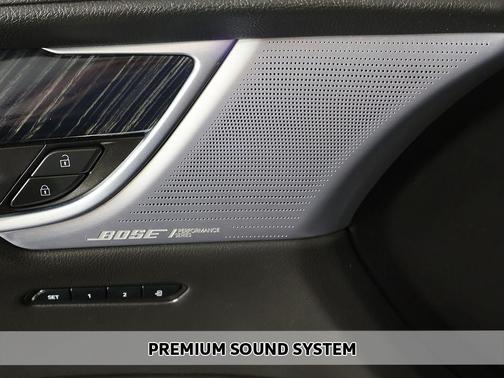 Argent Silver Metallic 2024 Cadillac XT6 Premium Luxury AWD