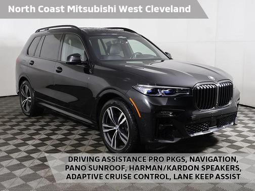 2022 BMW X7 M50i