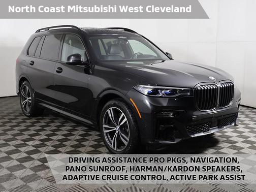2022 BMW X7 M50i