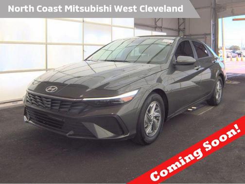 Amazon Gray 2026 Hyundai ELANTRA SE