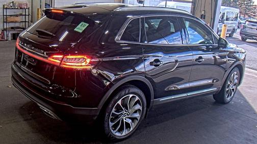 2022 Lincoln Nautilus Reserve