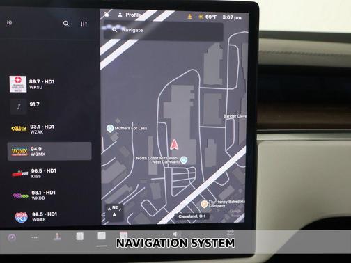 Pearl White Multi-Coat 2022 Tesla Model X Dual Motor All-Wheel Drive