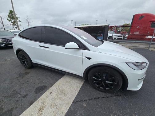 Pearl White Multi-Coat 2022 Tesla Model X Dual Motor All-Wheel Drive