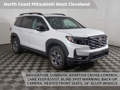 Platinum White Pearl 2022 Honda Passport AWD TrailSport