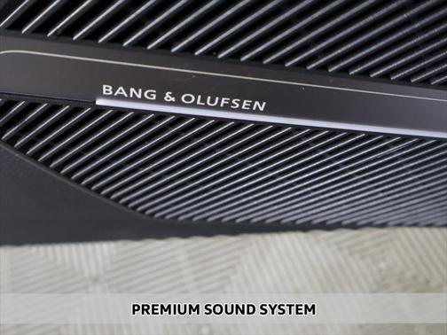 2022 Audi Q5 45 S line Premium Plus