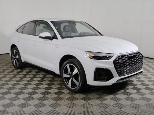 2022 Audi Q5 45 S line Premium Plus