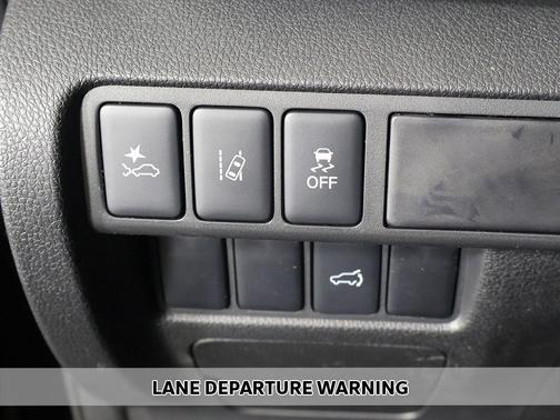 Labrador Black Pearl 2026 Mitsubishi Eclipse Cross SE
