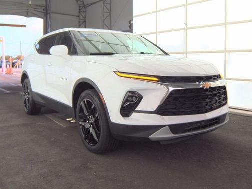 Summit White 2023 Chevrolet Blazer 2LT