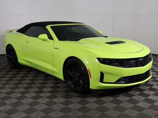 2022 Chevrolet Camaro RWD Convertible LT1