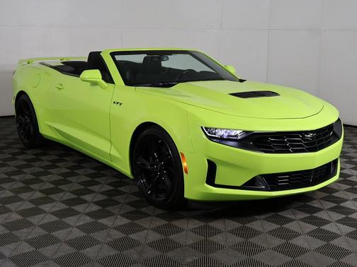 2022 Chevrolet Camaro RWD Convertible LT1