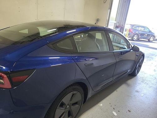 Deep Blue Metallic 2023 Tesla Model 3 Standard Range