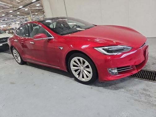 2016 Tesla Model S 90D