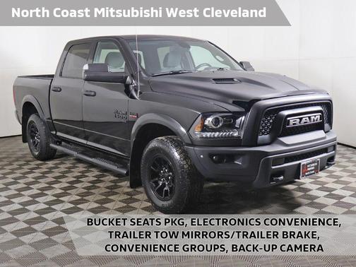 Diamond Black Crystal Pearlcoat 2022 RAM 1500 Classic SLT