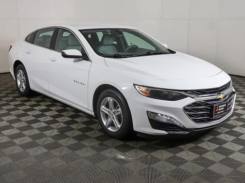 2022 Chevrolet Malibu FWD LT