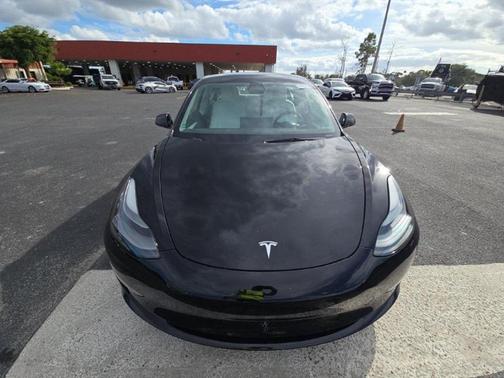 2023 Tesla Model 3 Performance