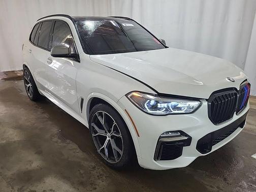 White 2021 BMW X5 M50i