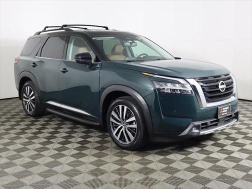 2022 Nissan Pathfinder Platinum 4WD