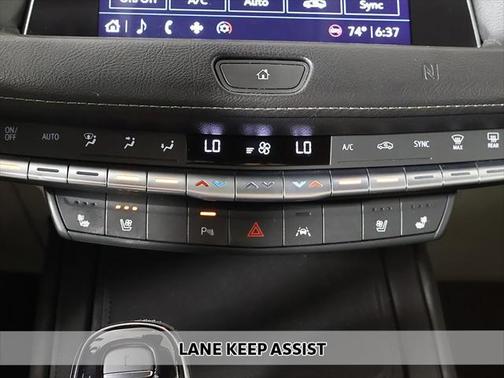 2021 Cadillac XT4 Premium Luxury