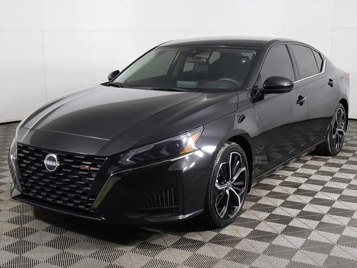 2024 Nissan Altima SR FWD