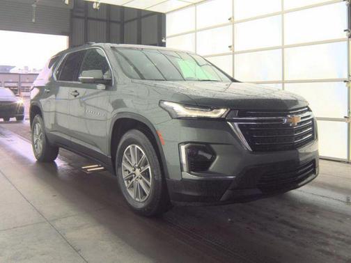 Silver Sage Metallic 2023 Chevrolet Traverse LT Leather