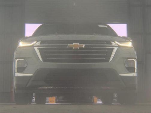 Silver Sage Metallic 2023 Chevrolet Traverse LT Leather