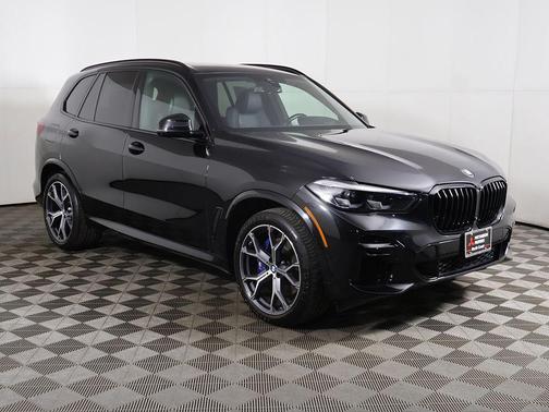 Black 2022 BMW X5 xDrive40i