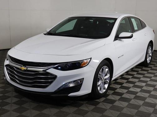 2022 Chevrolet Malibu FWD LT